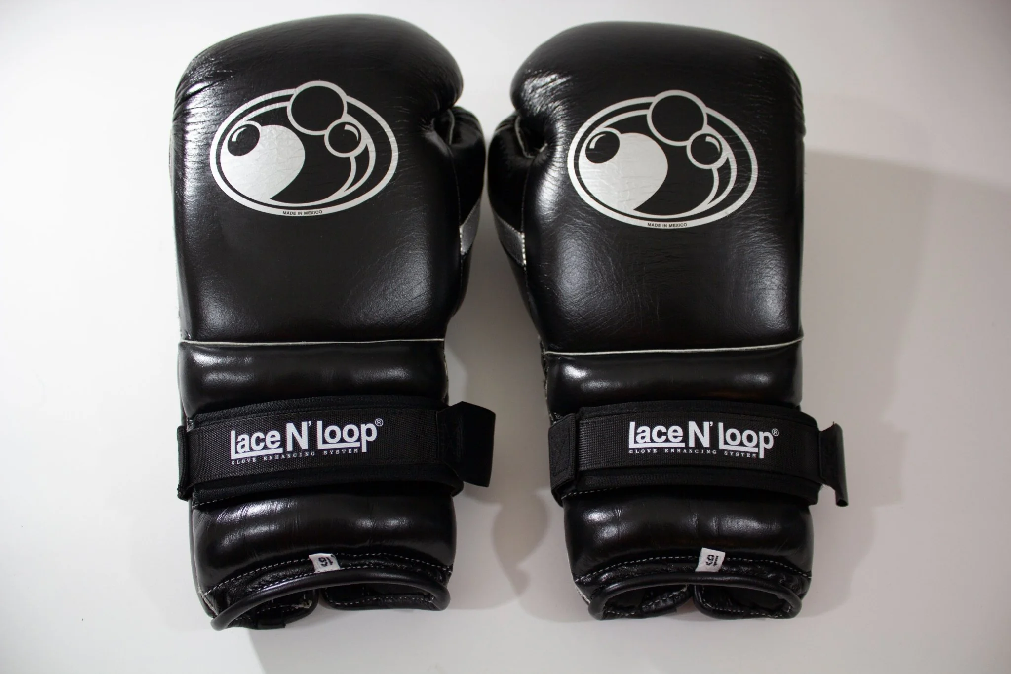 Midnight Black (white logo) Lace N Loop Straps (Pair) - Image 3